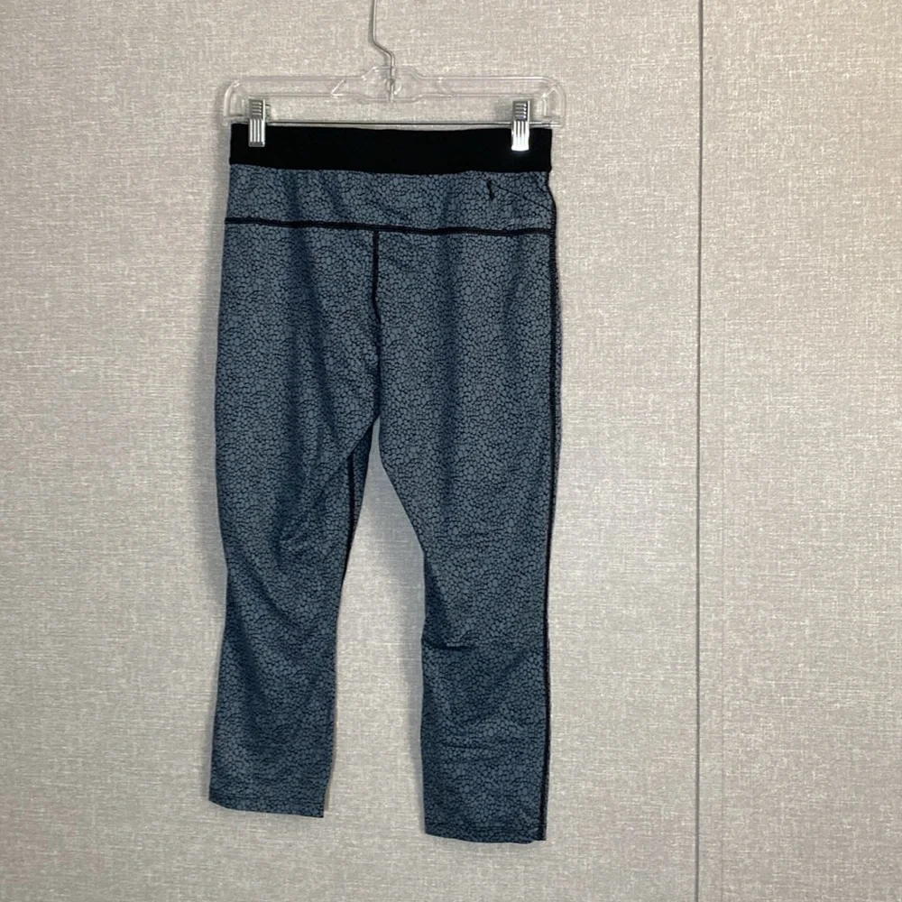 Nike Dri Fit Womens Relay Printed Crop Running Tight Leggings Medium 645612